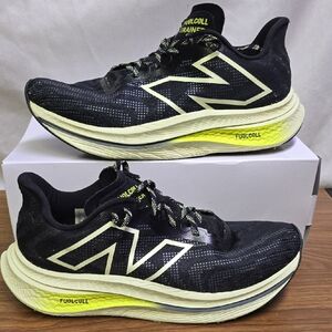 New Balance Black/Neon Yellow FuelCell Trainers Mens 11/Womens 12.5